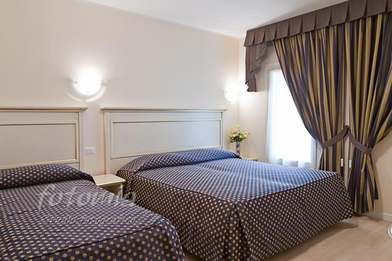 Hotel Ai Dogi Palmanova Zimmer foto